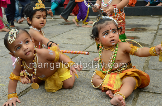 Kadri Krishna Vesha competition
